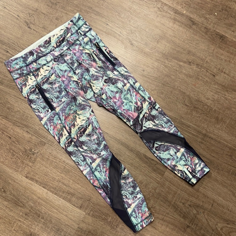 Lululemon crops 8
